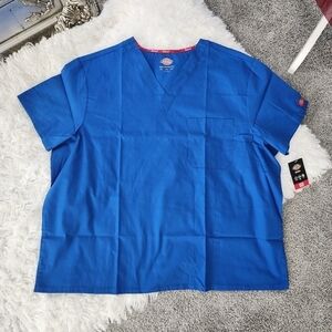Dickies V-Neck Scrup Top. Unisex. Size 3XL. New.